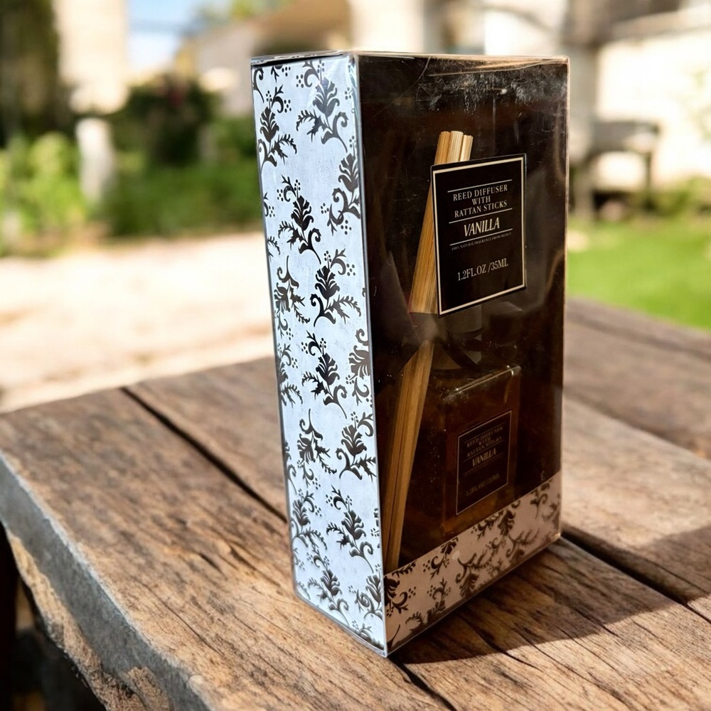 🛍️ Felicity Home Reed Diffuser With Rattan Sticks in Scent Ocean - Picture 3 of 3